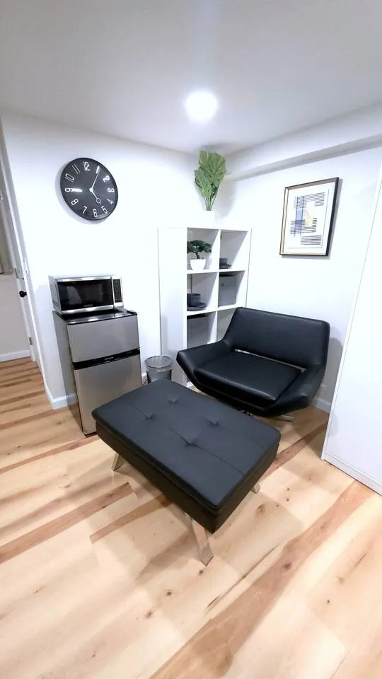 Silicon Valley Suite with Office & Gigabit Wi-Fi