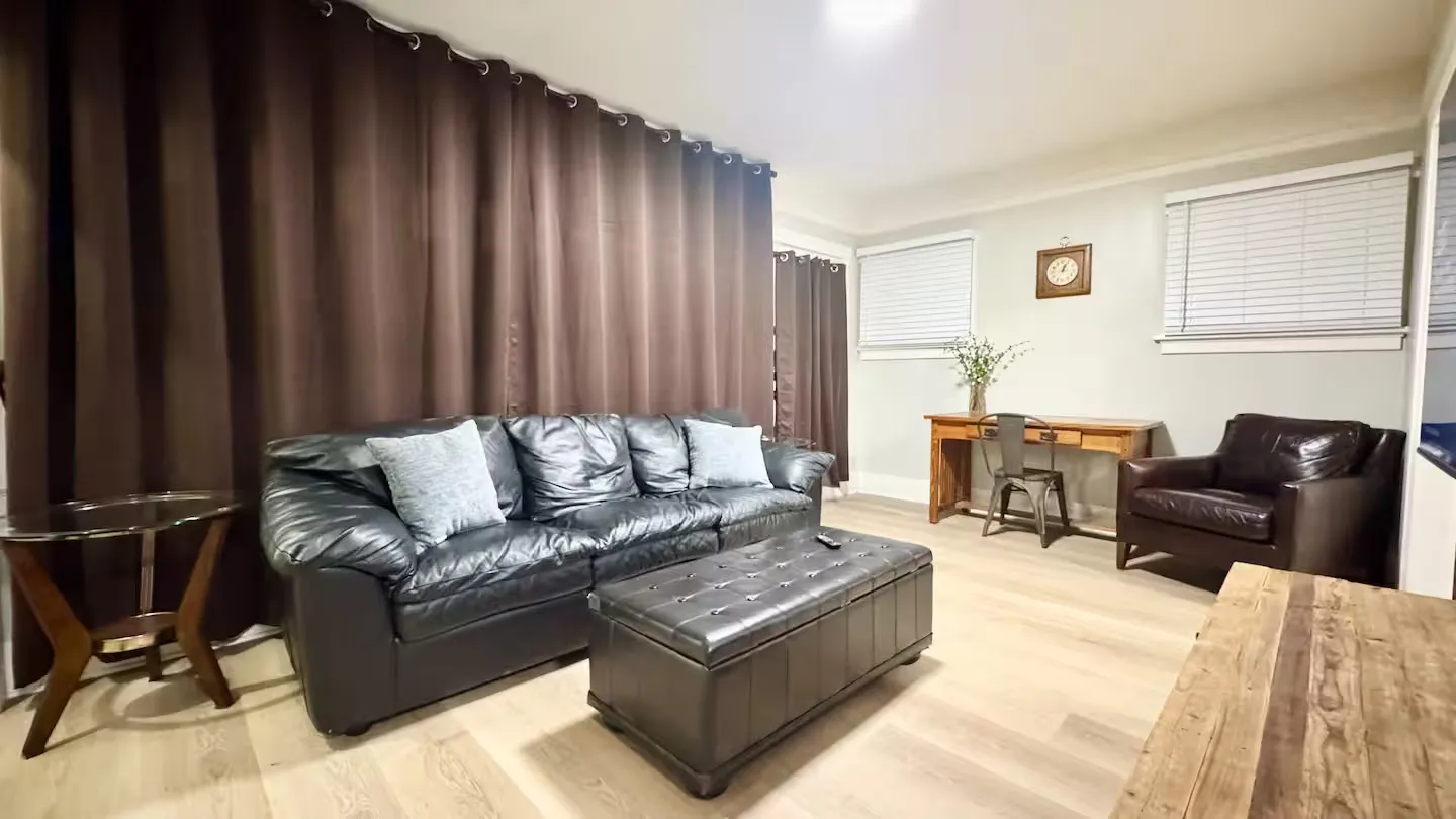 Downtown 2BR Historic Spanish Bungalow + Parking
