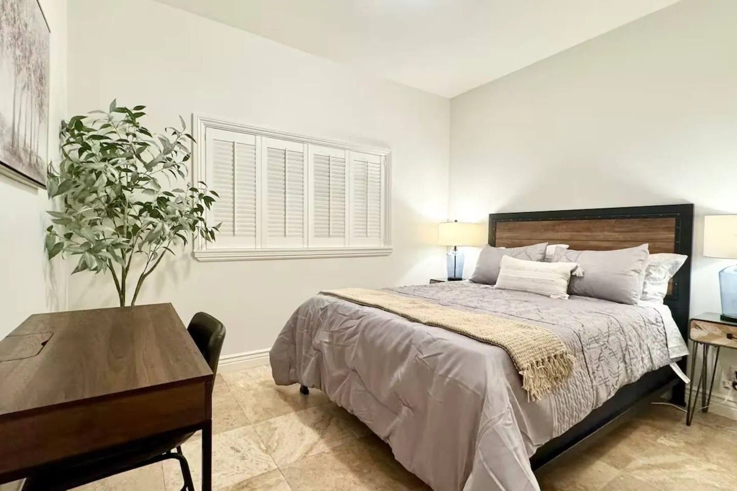 Spacious 2BR + Gigabit Wi-Fi + 2 Parking Spots